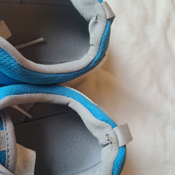 Running shoes - Picture 5 of 6